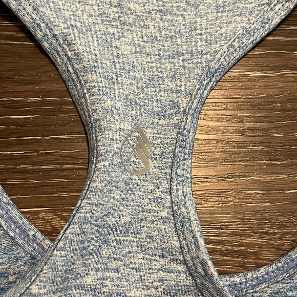 IcyZone Razorback Tank Top - Picture 3 of 4